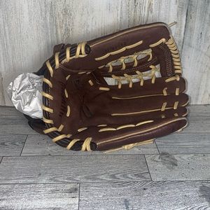 Leather Baseball Glove